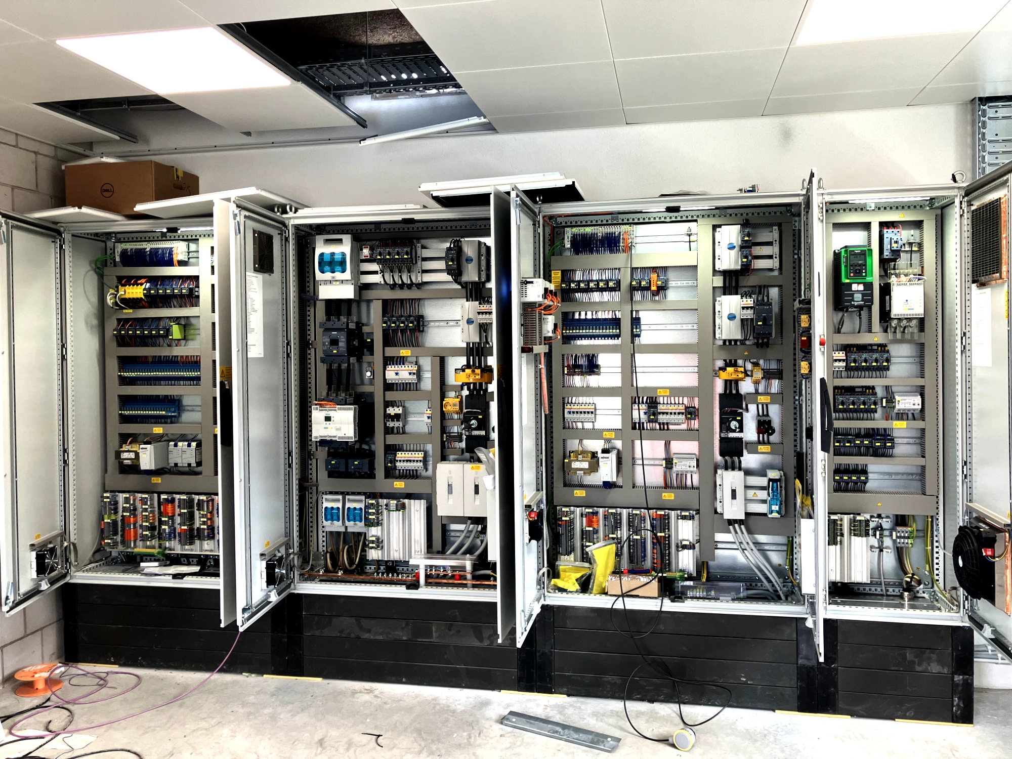 Anlageninstallation — Aufbau und Montage